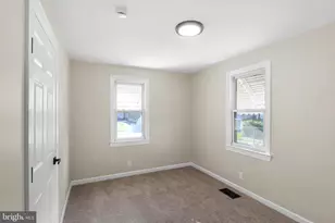 311 Minquadale Blvd, New Castle, DE 19720 - Photo 12