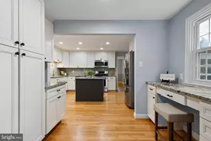2533 Deepwood Dr, Wilmington, DE 19810 - Photo 8