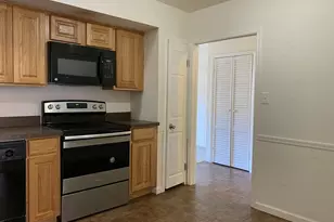 215 East Ct, Wilmington, DE 19810 - Photo 6