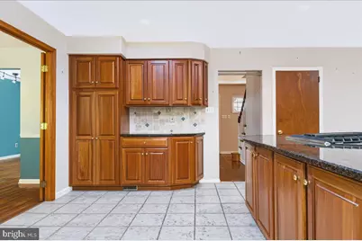 6 Woodshaw Road, Newark, DE 19711 - Photo 12
