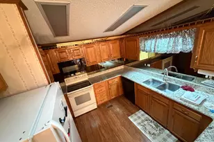 51 Kathy Ln, Wilmington, DE 19808 - Photo 2