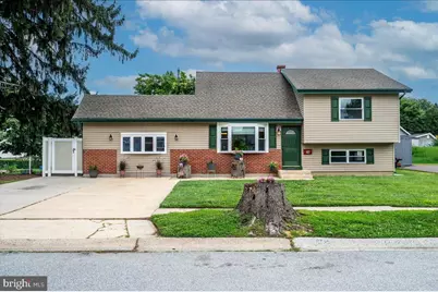 19 Lynch Farm Drive, Newark, DE 19713 - Photo 1