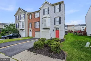76 Alexis Dr, Newark, DE 19702 - Photo 1
