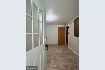 1004 Dixon Drive, Newark, DE 19711 - Photo 2