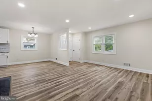 17 Varmar Dr, New Castle, DE 19720 - Photo 2