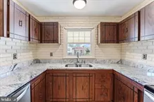 261 Oakfield Dr, Newark, DE 19713 - Photo 10