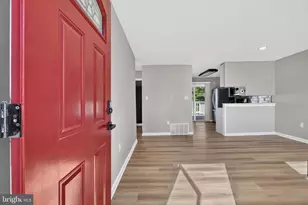 18 Defoe Cir, Newark, DE 19702 - Photo 2