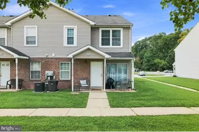 201 Highland Boulevard #H, New Castle, DE 19720 - Photo 1