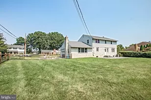 2412 Manet Rd, Wilmington, DE 19810 - Photo 2
