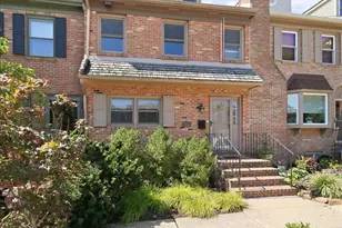 2110 Fairfield Pl, Wilmington, DE 19805 - Photo 2