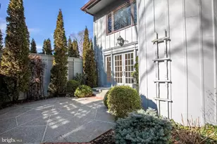 15 Brandywine Falls Rd, Wilmington, DE 19806 - Photo 2