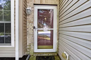626 Kendall Dr, Bear, DE 19701 - Photo 2