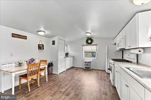 712 Berry Rd, Wilmington, DE 19810 - Photo 2