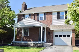 22 Rolling Rd, Claymont, DE 19703 - Photo 2
