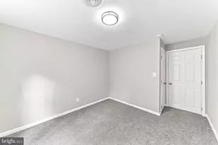 304 Frazer Pl, New Castle, DE 19720 - Photo 8