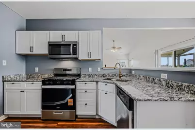 235 Riveredge Drive, New Castle, DE 19720 - Photo 8