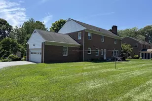 321 Spalding Dr, Wilmington, DE 19803 - Photo 2