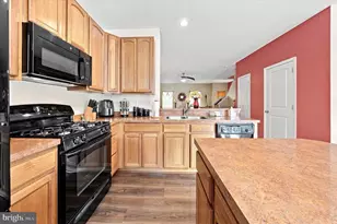 325 Latrobe Dr, Newark, DE 19702 - Photo 6