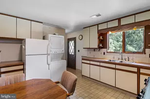 1502 Upper Greenbriar Rd, Wilmington, DE 19810 - Photo 6