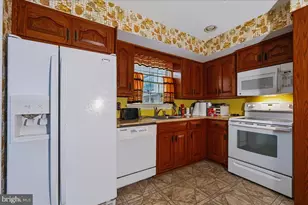 317 Arbour Dr, Newark, DE 19713 - Photo 10