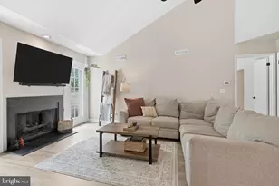 2708 Creekside Dr, Newark, DE 19711 - Photo 6