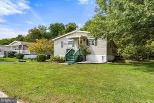 106 W Tulip Ln, Newark, DE 19713 - Photo 1