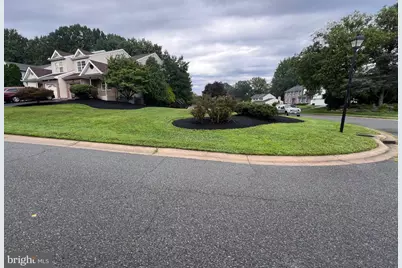 28 Eynon Court, Hockessin, DE 19707 - Photo 2