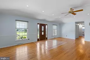 114 Matthew Dr, Bear, DE 19701 - Photo 2