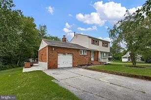 2 Skelton Dr, New Castle, DE 19720 - Photo 2