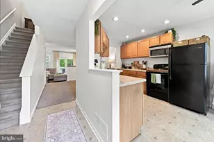 360 Park Ln, Wilmington, DE 19804 - Photo 2