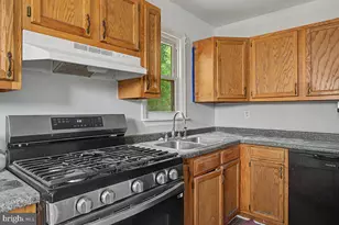 7 Deborah Ave, New Castle, DE 19720 - Photo 6