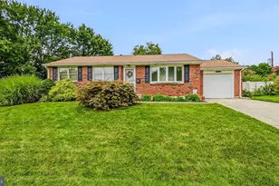 65 Skyline Dr, New Castle, DE 19720 - Photo 1