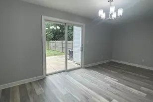 28 Candlewick Ct, New Castle, DE 19720 - Photo 2
