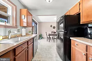 225 E Green Valley Cir, Newark, DE 19711 - Photo 16