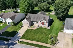 28 Dasher Ave, Bear, DE 19701 - Photo 2