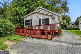504 West Ave, New Castle, DE 19720 - Photo 1