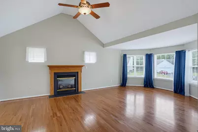 122 W Flagstone Drive, Newark, DE 19702 - Photo 4