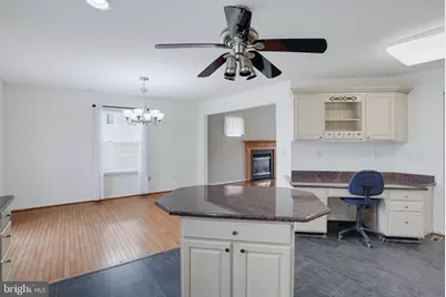 122 W Flagstone Drive, Newark, DE 19702 - Photo 14