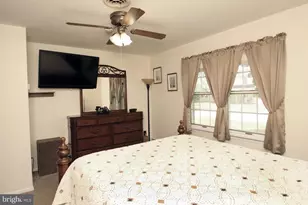 304 Hamilton St, Delaware City, DE 19706 - Photo 16