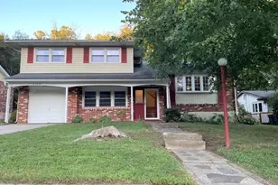 2715 E Riding Dr, Wilmington, DE 19808 - Photo 2