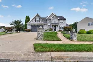 1 Foxfield Ct, Bear, DE 19701 - Photo 2