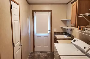944 10th Ave, Wilmington, DE 19808 - Photo 6