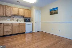 240 W Red Lion Dr W, Bear, DE 19701 - Photo 10