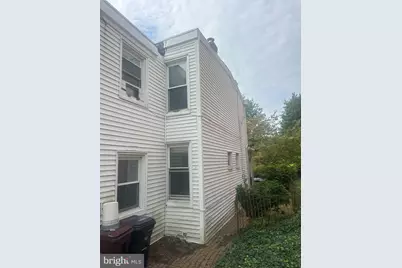 2017 Delaware Avenue, Wilmington, DE 19806 - Photo 2