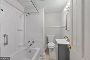617 W 9th St, Wilmington, DE 19801 - Photo 26
