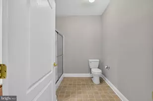 3000 Fountainview Cir, Newark, DE 19713 - Photo 6