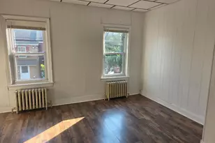 421 E 9th St, Wilmington, DE 19801 - Photo 8