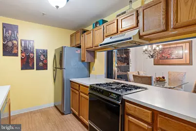 1701 Waters Edge #102, Newark, DE 19702 - Photo 8