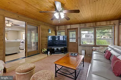 231 E Seneca Drive, Newark, DE 19702 - Photo 8