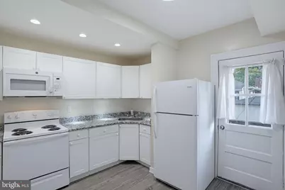 611 Deemer Place, New Castle City, DE 19720 - Photo 18